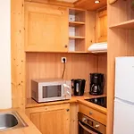 Διαμέρισμα Avec Balcon, Pour 6 Personnes, Animaux Acceptes, Parking Inclus - Fr-1-504-192
