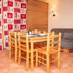 Avec Balcon, Pour 6 Personnes, Animaux Acceptes, Parking Inclus - Fr-1-504-192 *