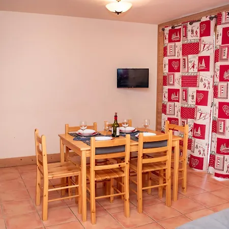 Apartment Cosy 6 Pers Avec Balcon, Parking, Casier A - Fr-1-504-192 *