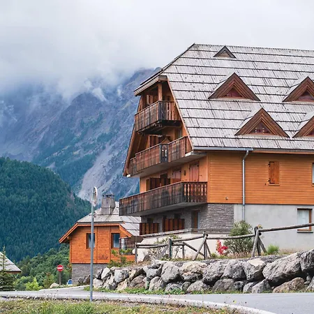 Avec Balcon, Pour 6 Personnes, Animaux Acceptes, Parking Inclus - Fr-1-504-192 * Uvernet-Fours